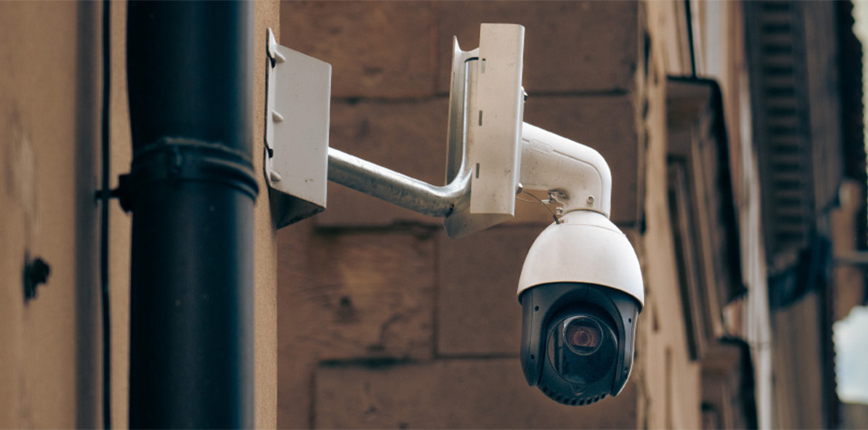 Deter Criminals and Trespassers Away From Your Vacant Property With CCTV Security Technology